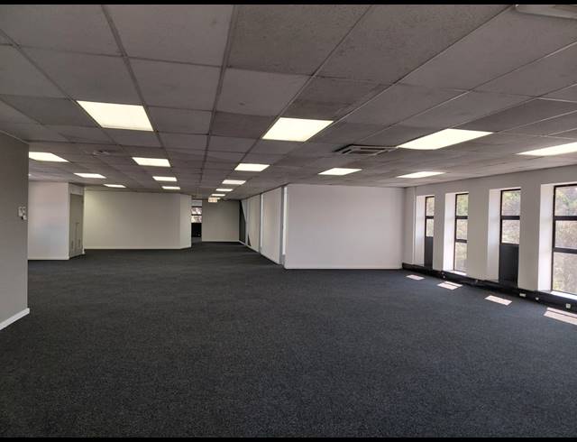 399M² OFFICE TO LET IN HURLINGHAM